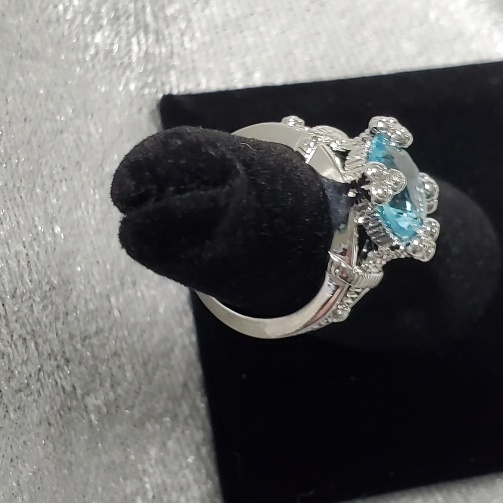 Ring - Picture 3 of 3